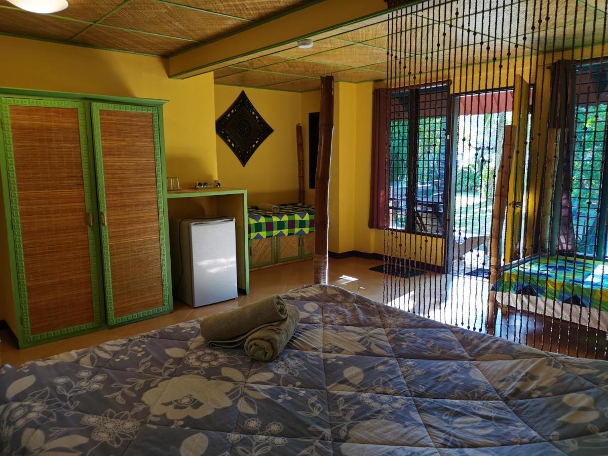 Ravenala Beach Bungalows Moalboal Ngoại thất bức ảnh