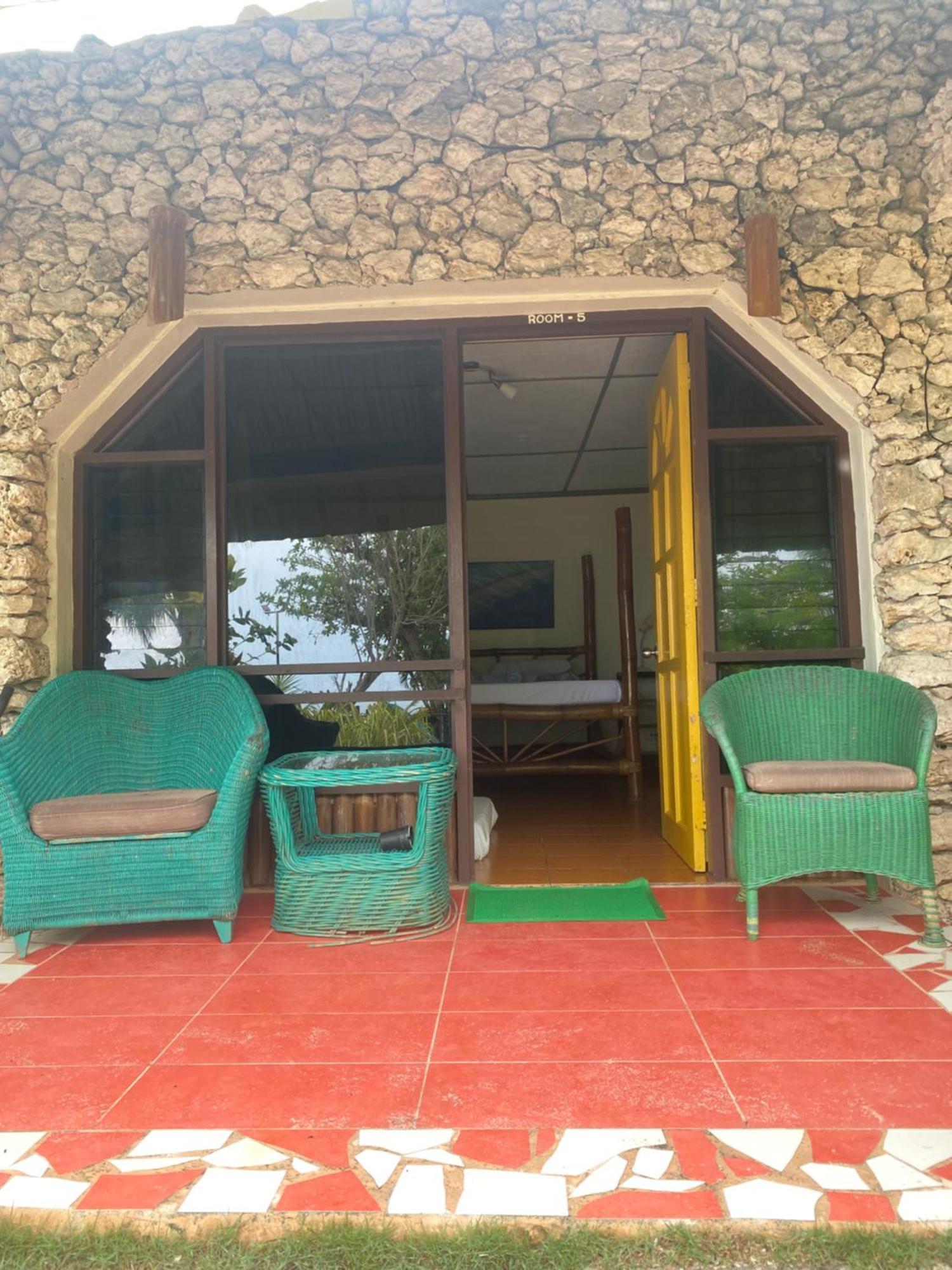 Ravenala Beach Bungalows Moalboal Ngoại thất bức ảnh